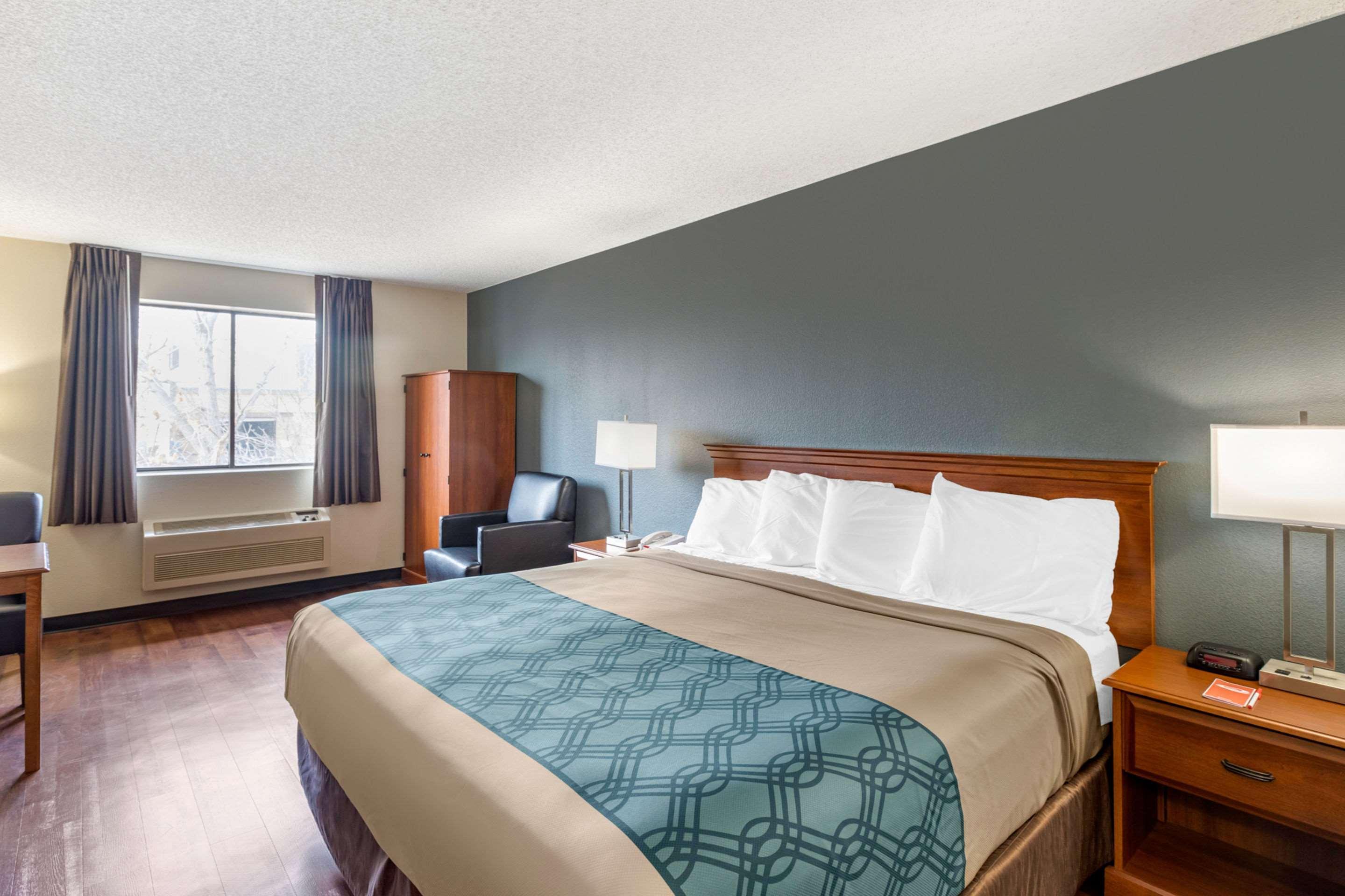 อีโคโน ลอดจ์ Hotel Firestone ภายนอก รูปภาพ