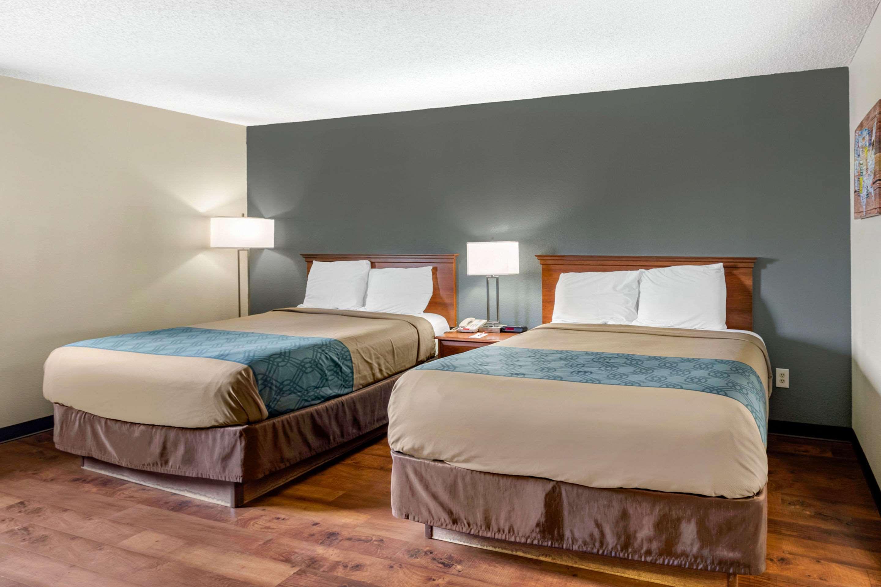 อีโคโน ลอดจ์ Hotel Firestone ภายนอก รูปภาพ