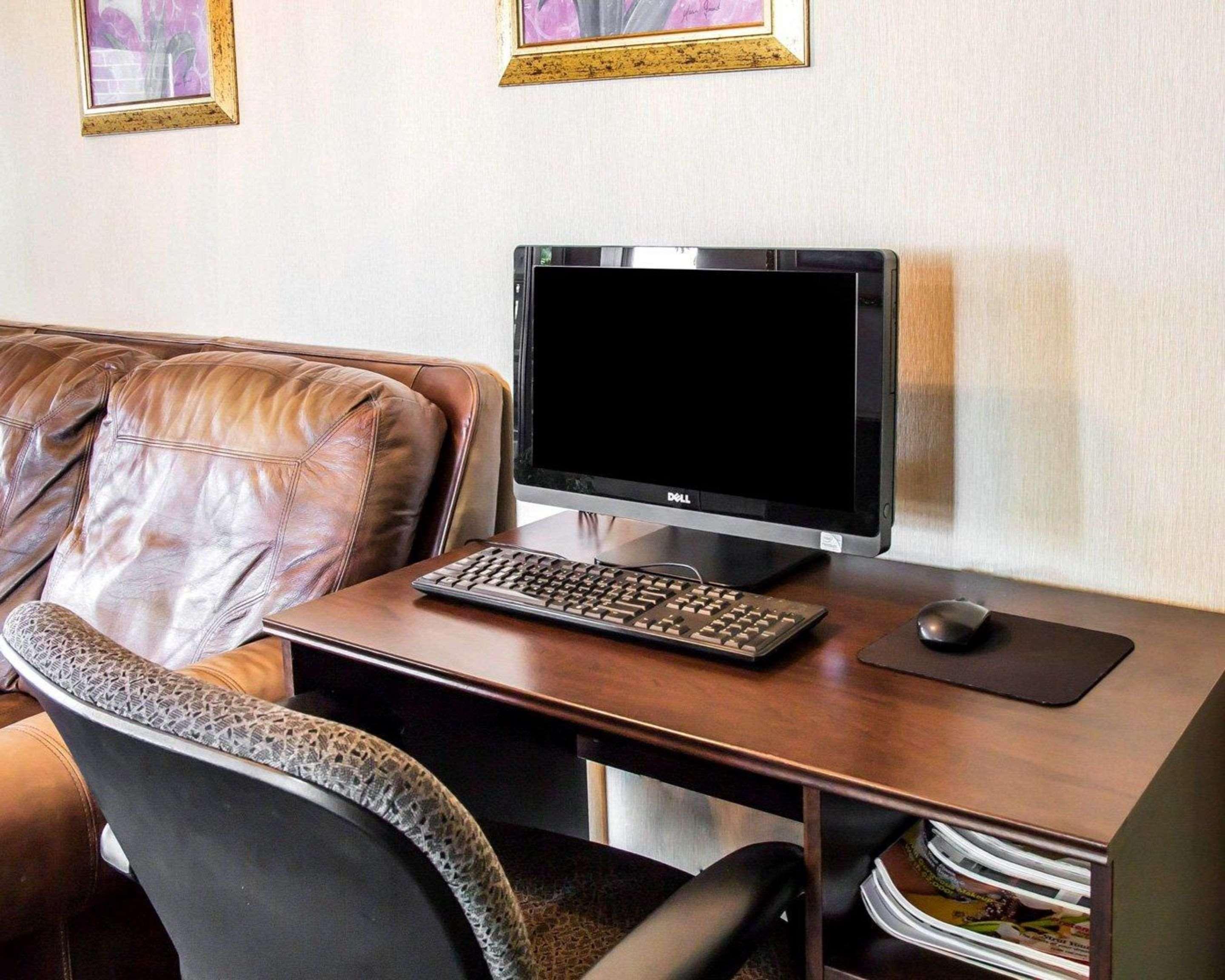 อีโคโน ลอดจ์ Hotel Firestone ภายนอก รูปภาพ